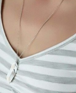 Collier sautoir plume argent