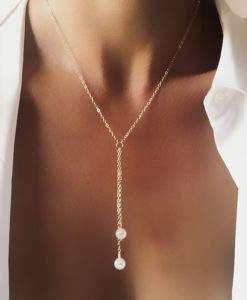 Collier dore perles blanches