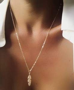 Collier plume