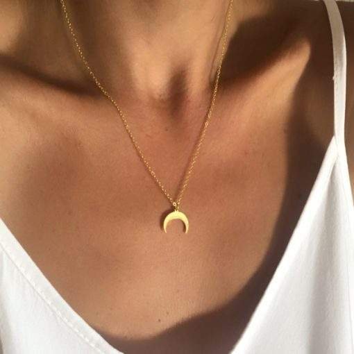 Collier en plaque or avec pendentif corne lune