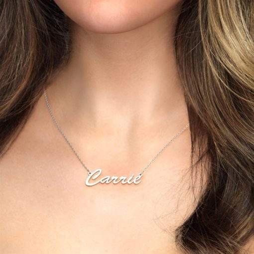 Collier classique avec nom en plaque argent
