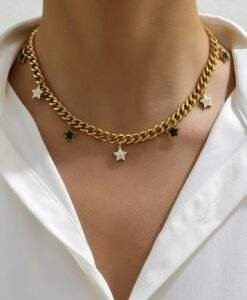 Collier tendance 2024- grosse maille etoiles